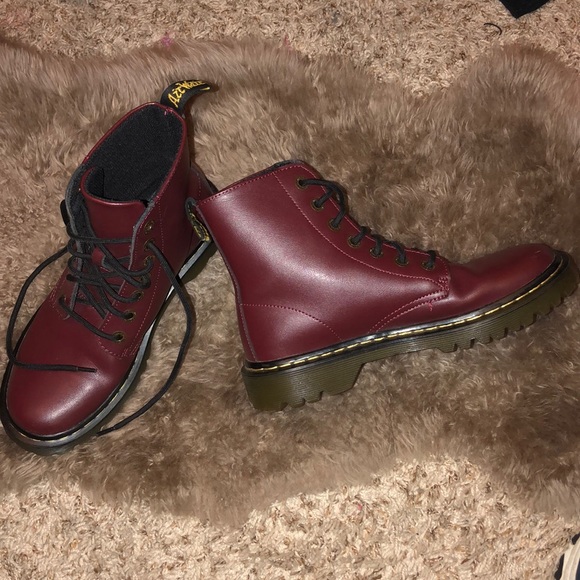 doc martens womens boots burgundy